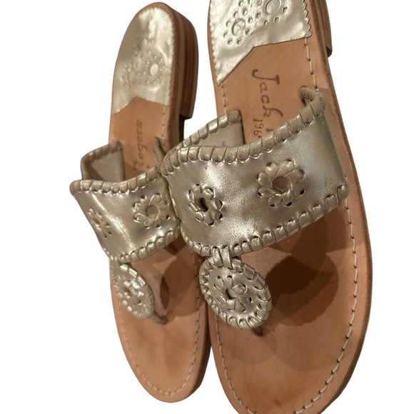 Jack Rogers Gold Sandals Size 8 - Picture 3 of 5